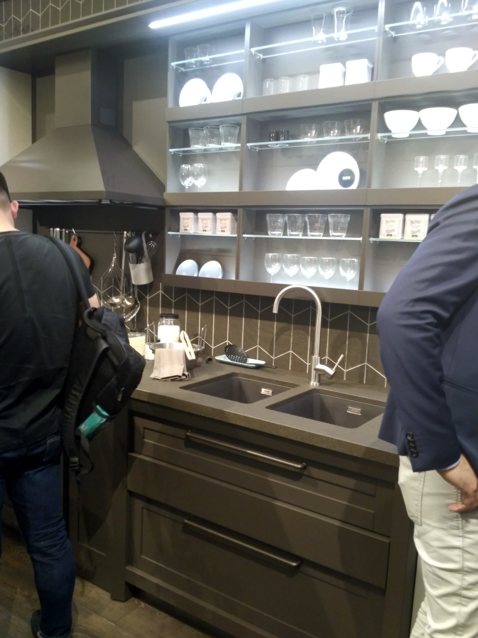 M-Studio | Meble na wymiar