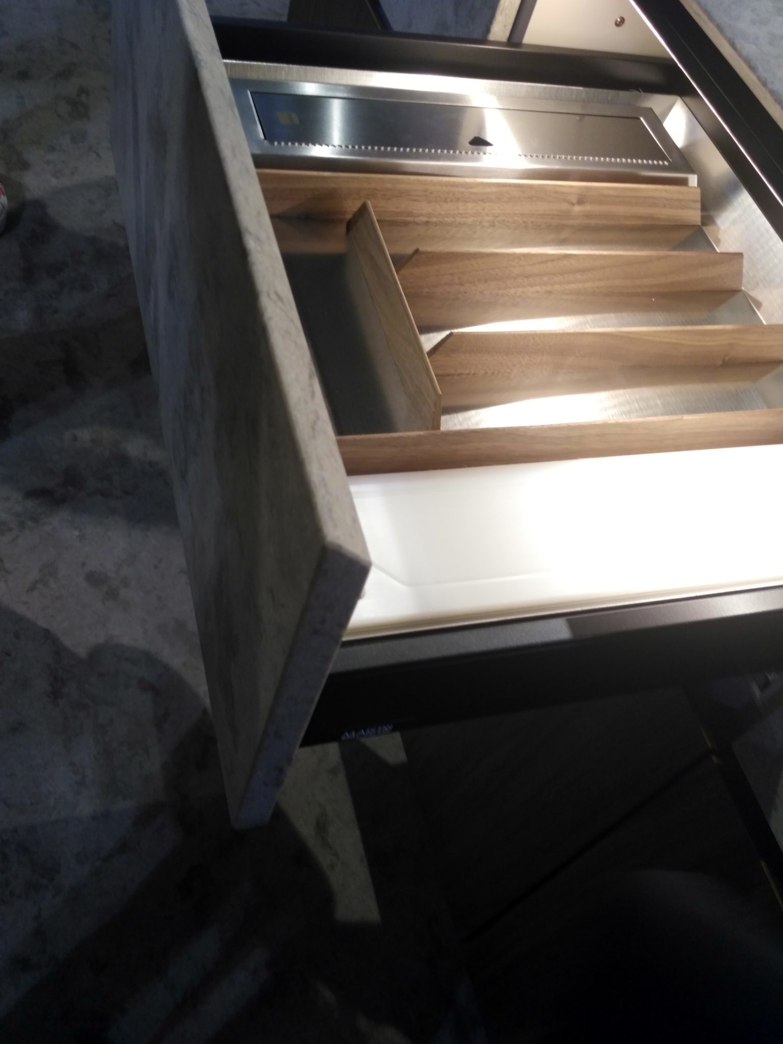 M-Studio | Meble na wymiar