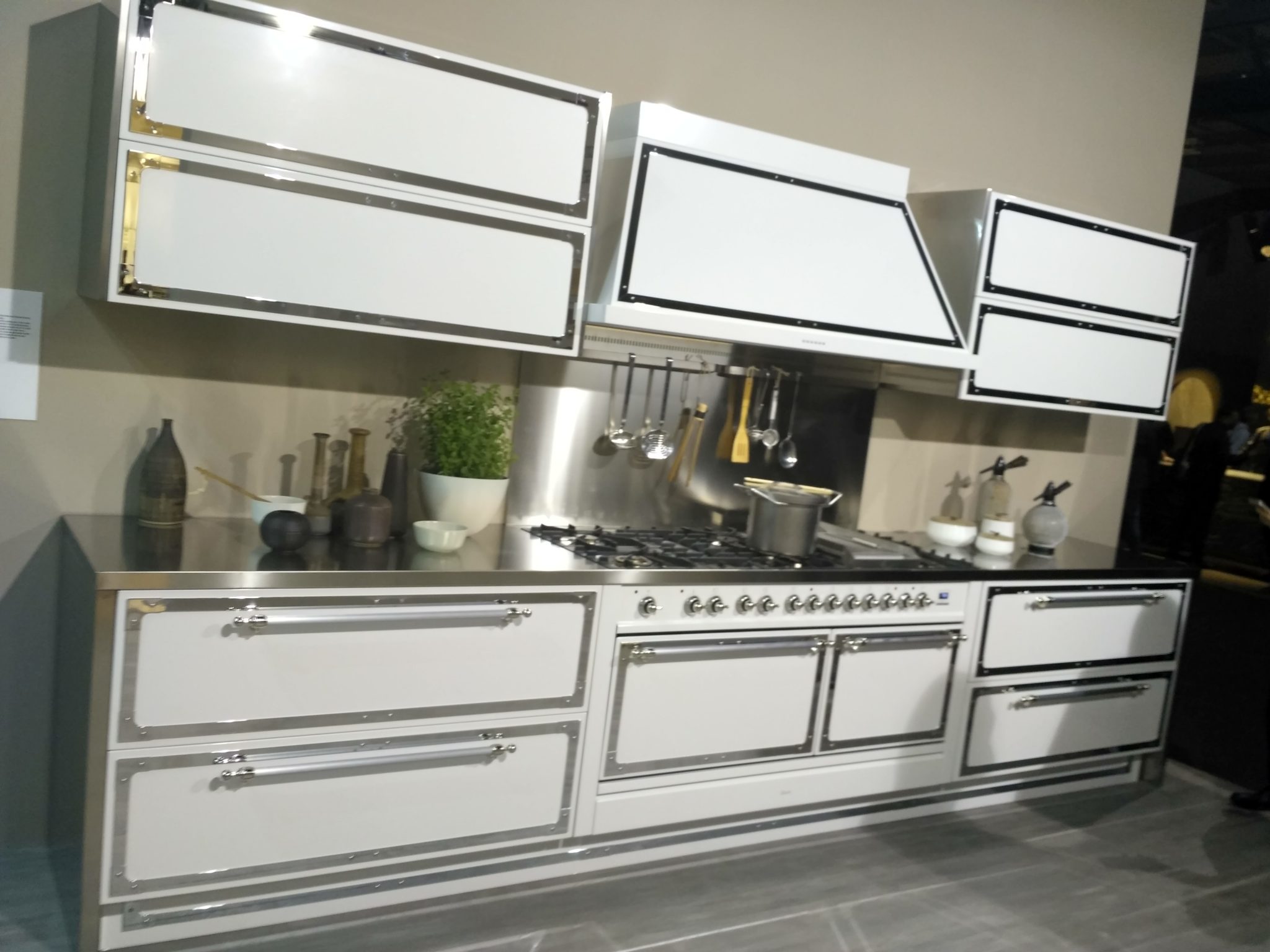 M-Studio | Meble na wymiar